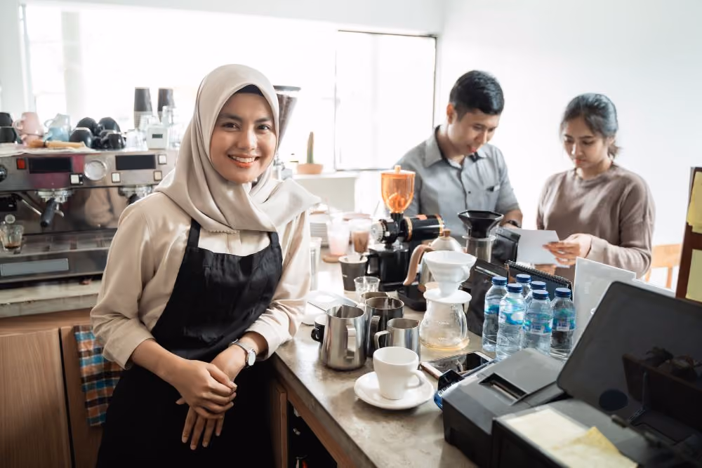 Apa Itu KUR? Kelebihan dan Kekurangan Program KUR untuk Pelaku Usaha