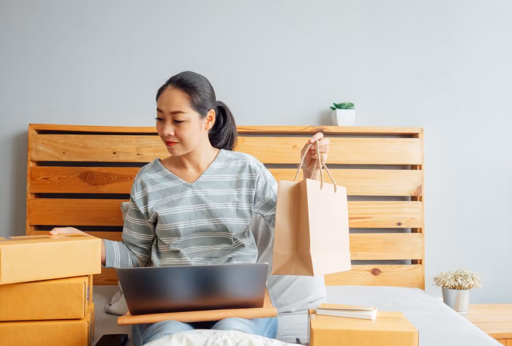 Paylater dan Pinjaman: Apakah Paylater Sama dengan Pinjol?