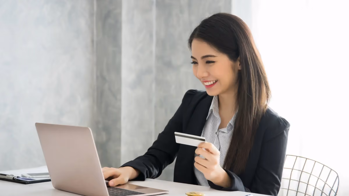 Pinjaman Daring untuk Karyawan: Syarat & Tips Memilih Pindar
