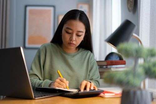 Pratinjau untuk Cara Mengelola Keuangan Gaji UMR agar Tetap Stabil Setiap Bulan